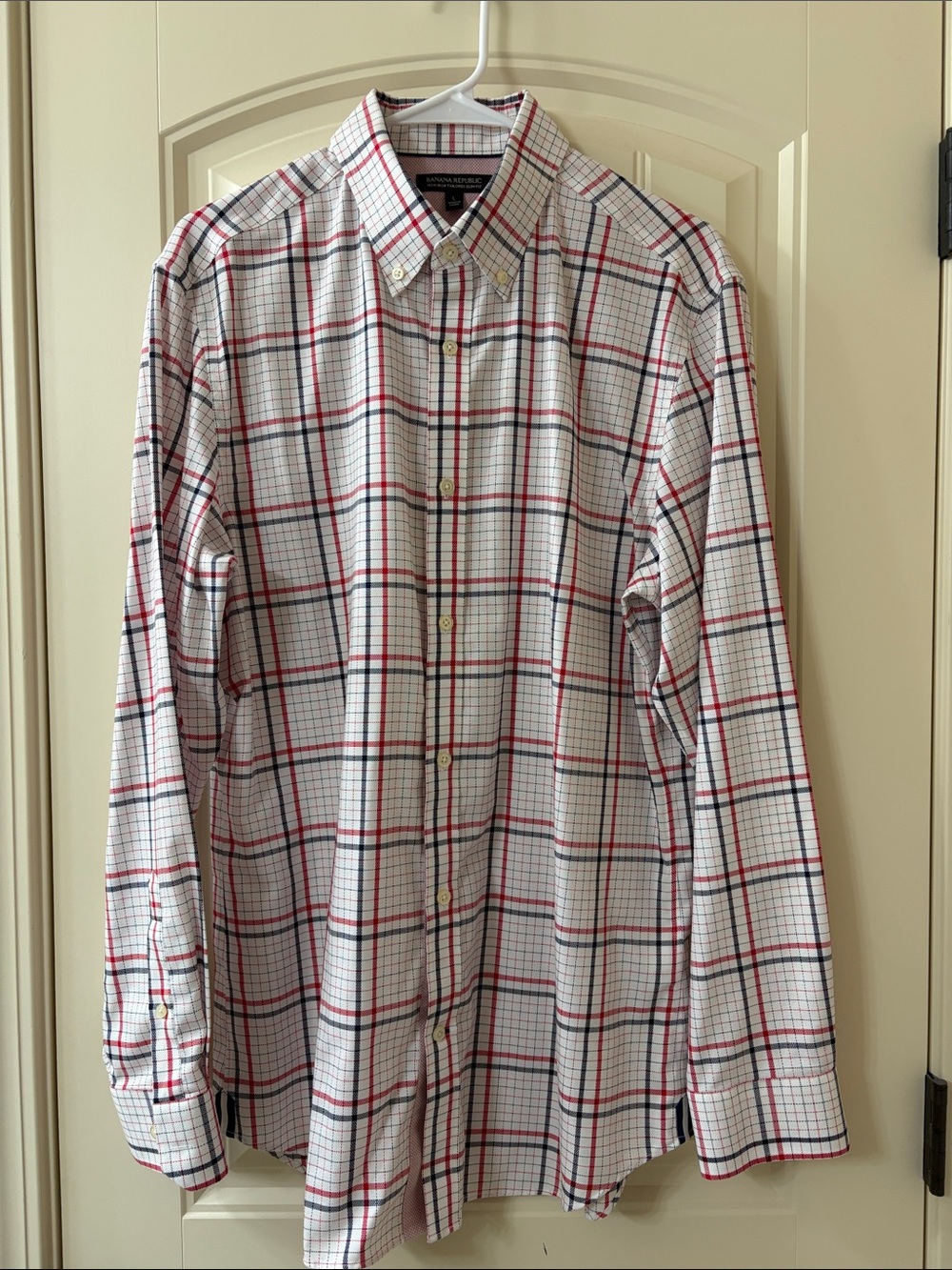 NWOT Men's Banana Republic White Plaid Button-Down Shirt with Red & Navy Lines